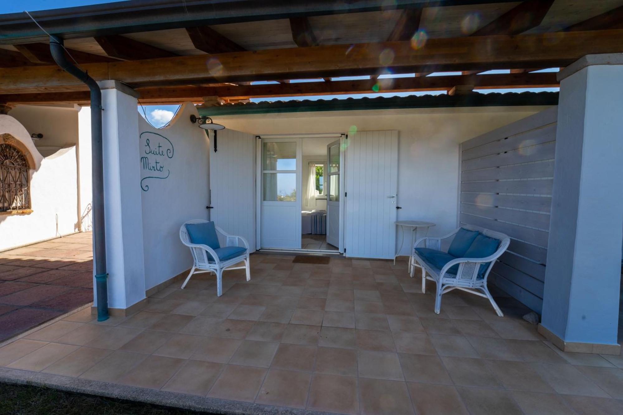 Residence Isola Dei Mori Sant'Antìoco Eksteriør billede